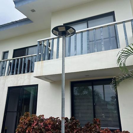 Lover'S Point Beach Front Resort Lian Bagian luar foto