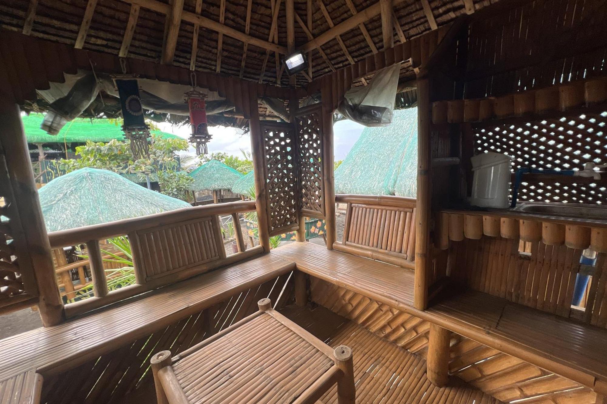 Lover'S Point Beach Front Resort Lian Bagian luar foto