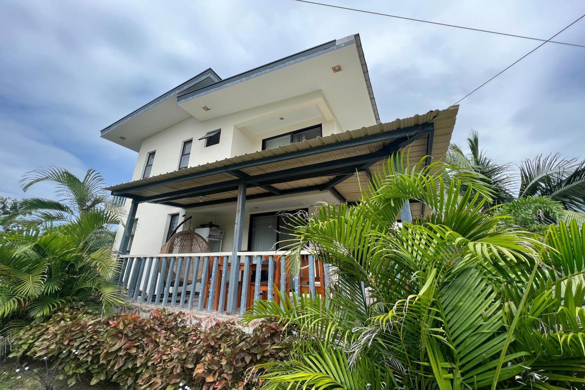 Lover'S Point Beach Front Resort Lian Bagian luar foto