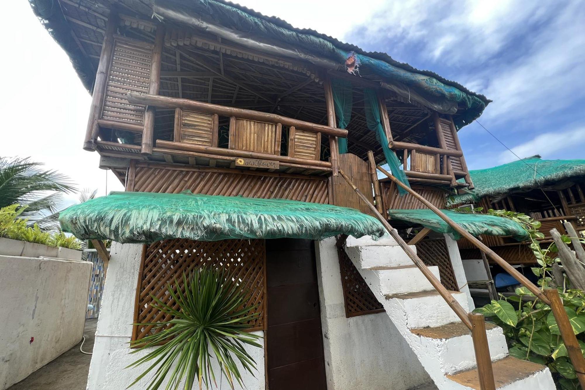 Lover'S Point Beach Front Resort Lian Bagian luar foto