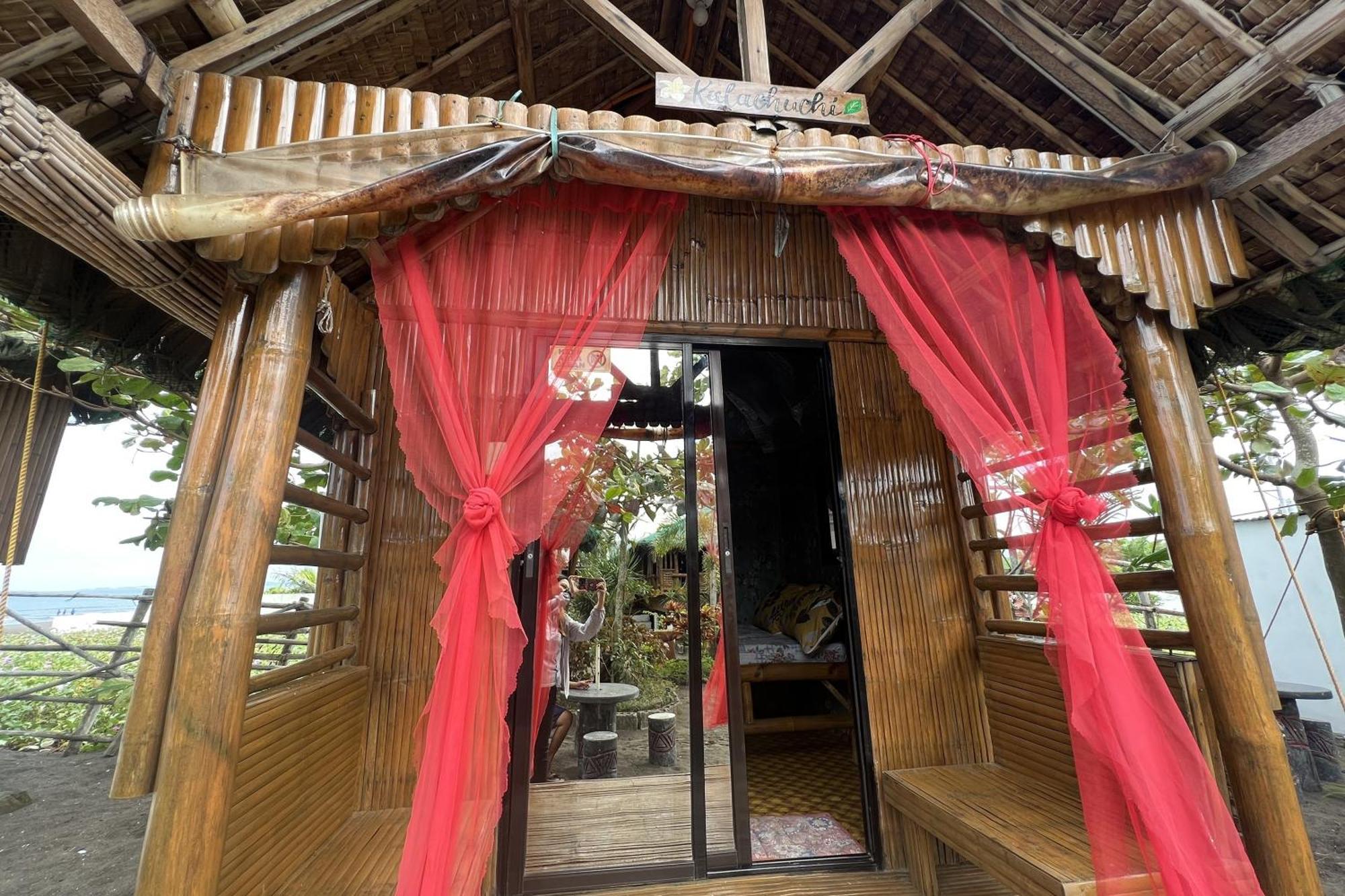 Lover'S Point Beach Front Resort Lian Bagian luar foto