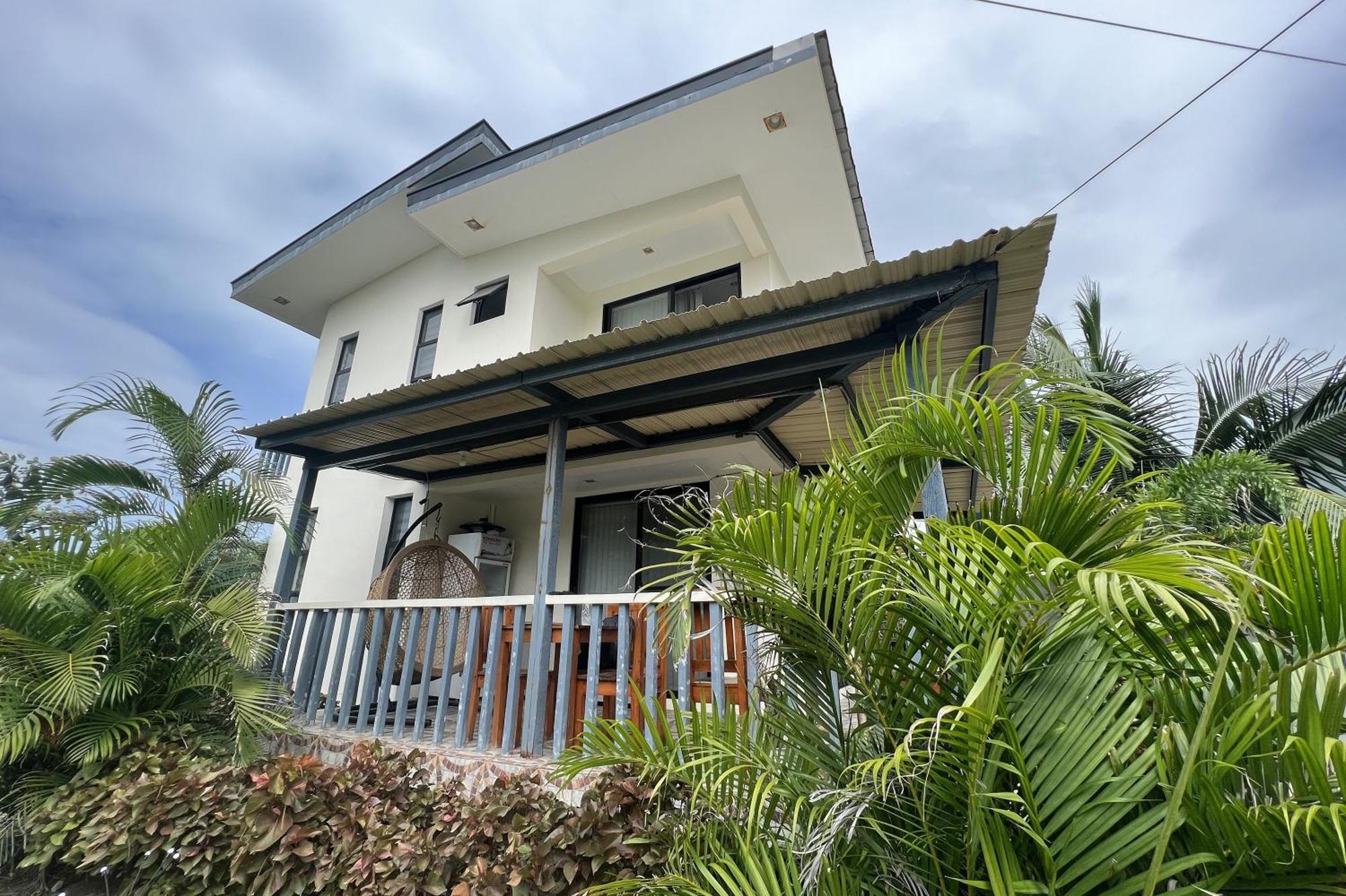 Lover'S Point Beach Front Resort Lian Bagian luar foto